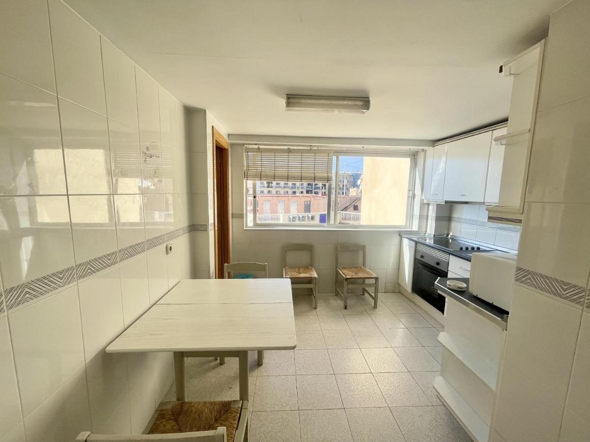 Seafront Old Town Apartment Бенидорм Екстериор снимка